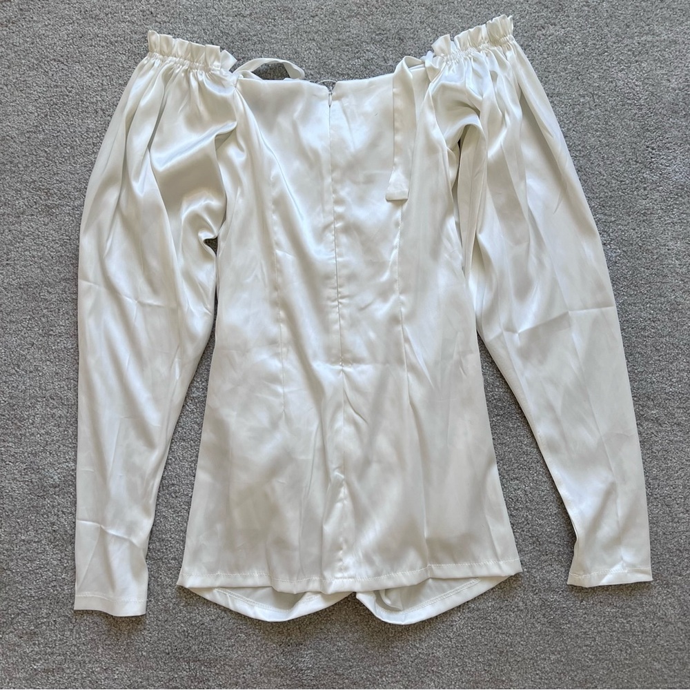 White Ruched Button Ribbon Mini Dress - Picture 7 of 9